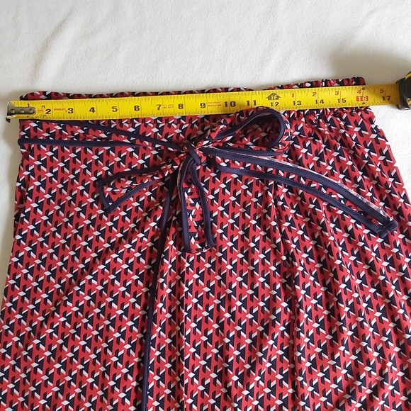 Asymmetric Skirt - Picture 7 of 8